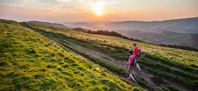 enfant initiation peinture classe de découvertes artistiques gauguin