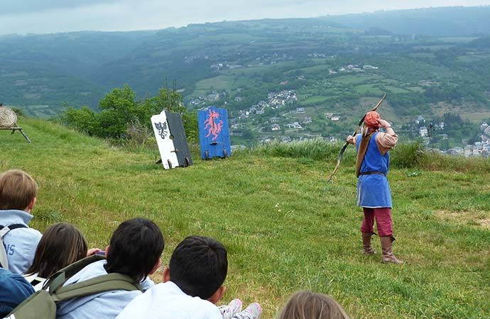 activité tir-a-l'arc calmont-dolt histoire templiers médiéval aveyron