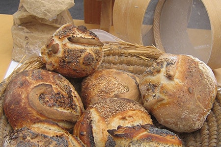 Petits pains confectionnés par une classe de primaire