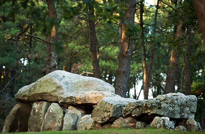 pierre bretagne megalithe patrimoine histoire