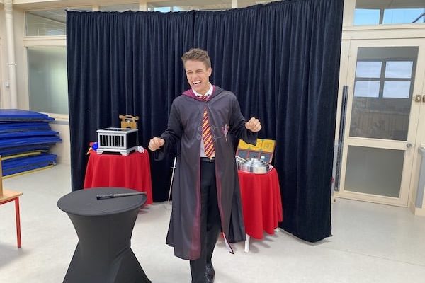 spectacle de magicien sur le thème harry potter