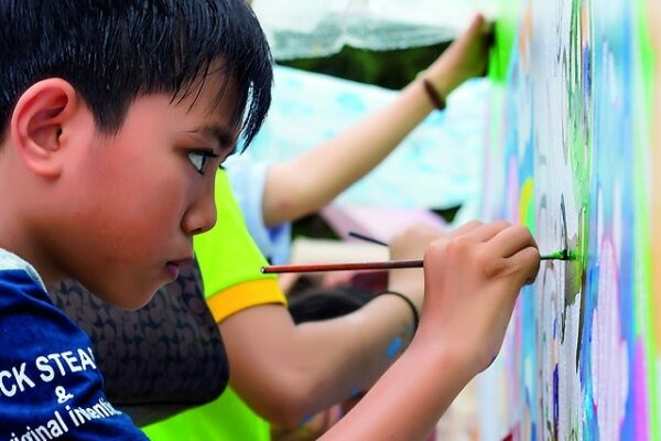 enfants atelier scolaire street-art fresque