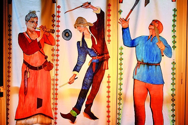 tissus dessins villageois danses médiévales histoire