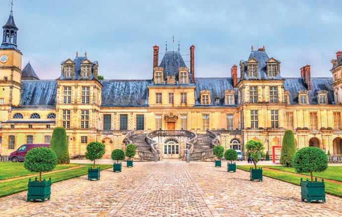 dessin du château de fontainebleau résidence de Molière