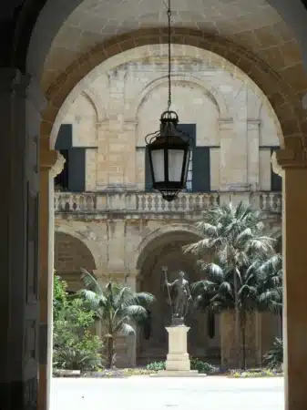 Grandmaster Palace Courtyard à malte