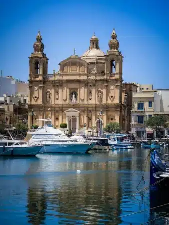 malte et de son patrimoine vu de la mer port bateaux