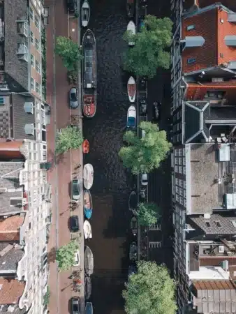 vue des canaux de Asmterdam du dessus