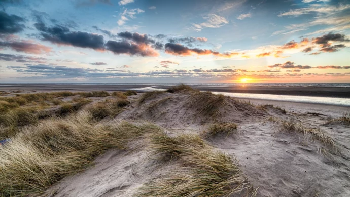plage-debarquement-normandie-voyage-scolaire-france plage du débarquement en Normandie en voyage scolaire en France