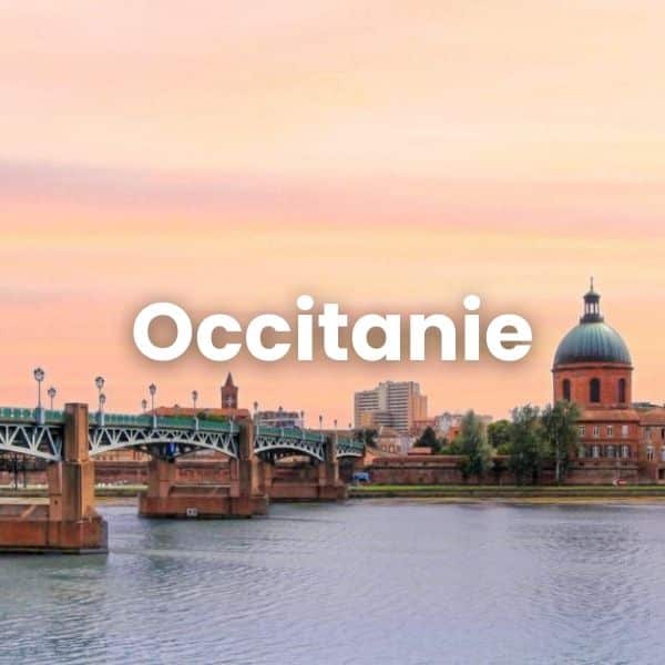 Toulouse pont et chapelle au coucher de soleil