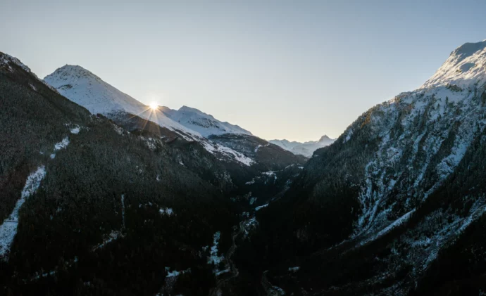 vue sommets enneigés en classes montagne