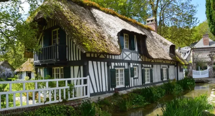 maisons à collombages en normandie